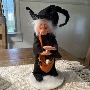 Annalee Black Halloween Witch 75th Anniversary Doll- 2010